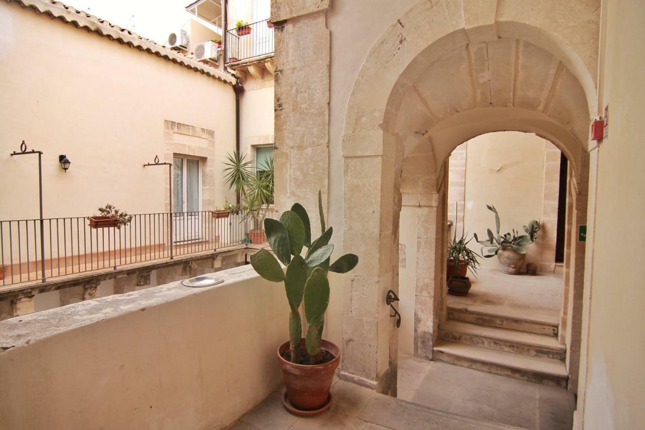 Incantevole Appartamento In Palazzo Storico Ortigia Siraküza Dış mekan fotoğraf